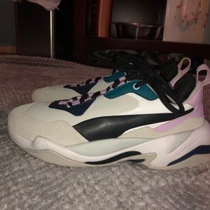 Puma sneakers